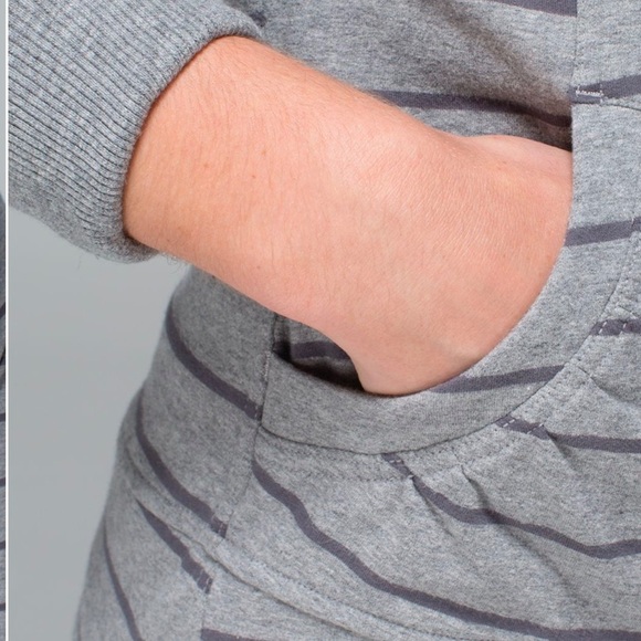 Lululemon Movement Jacket
Cayman Stripe Heathered Medium Grey / Ambient Grey - Picture 7 of 14